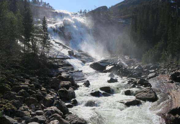 Skrøyvstadfossen Waterfall