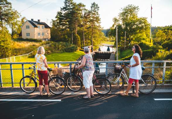 Bikeride: An unforgettable ride along the Halden Canal