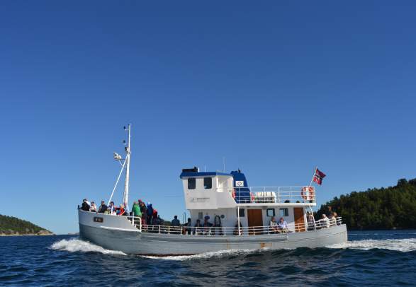 Boat sightseeing with M/B Øya Lillesand - Kristiansand - Lillesand