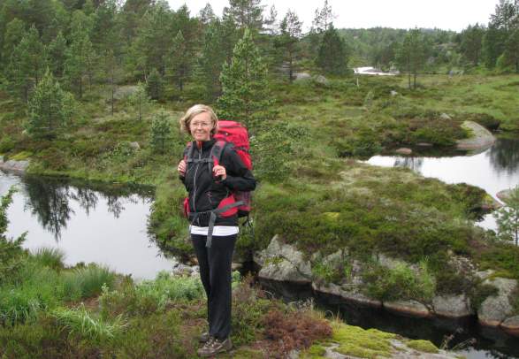 Child wandering path Kvinesdal - Snartemo