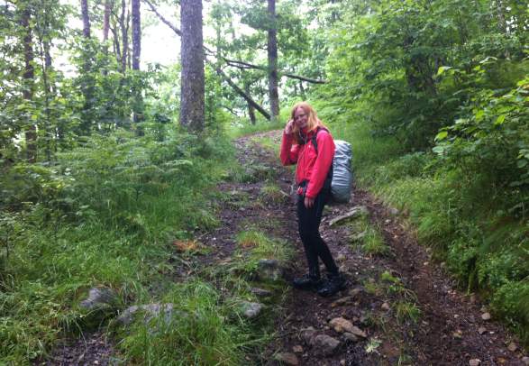 Child wandering path Snartemo - Konsmo