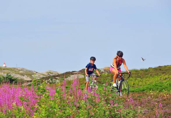Biking Værlandet and Bulandet