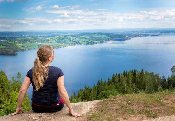 Hiking to Bangsberget, Brumunddal