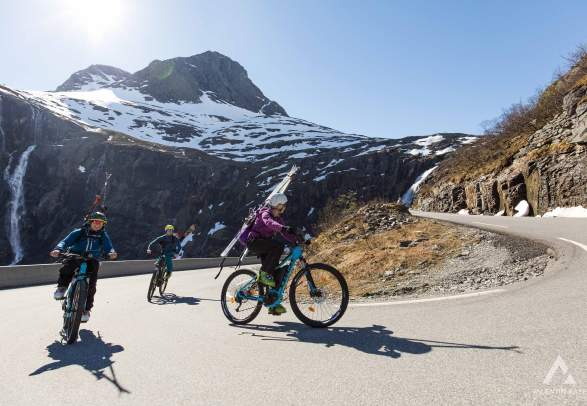 Guided electric bike tour to Trollstigen