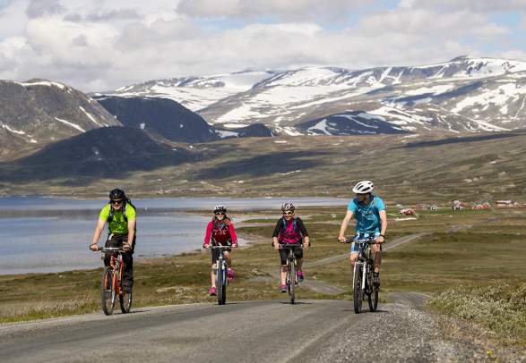 Mjølkevegen: North Route Highlights - package by Jotunheimen Tavel