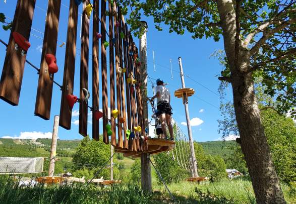 Bjorli- Høyt og Lavt Klatrepark