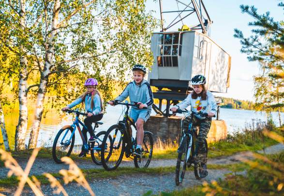 Bicycle: Around Rødenessjøen