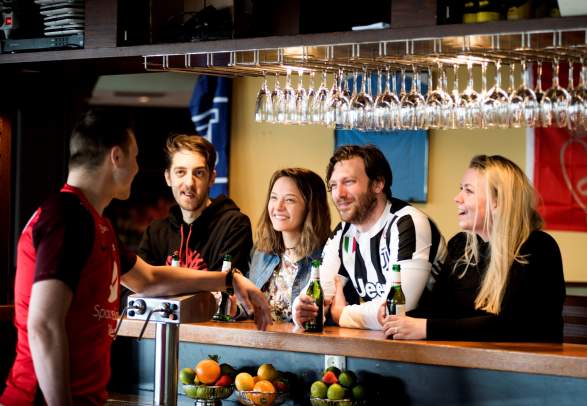 Sportsbar 1909 - Dr. Holms