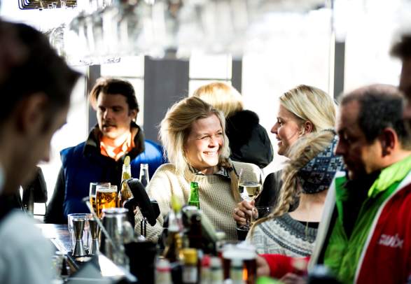 Skibaren - Dr. Holms