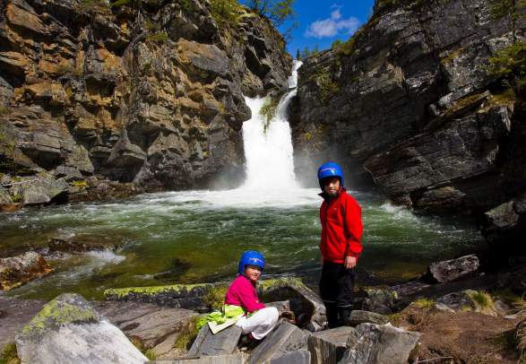 Caving | Go Rafting Sjoa