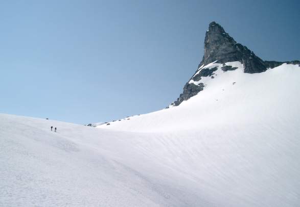 Gjuratindryggen (1580 m.a.s.l.)