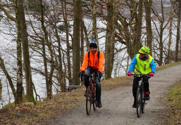 Lurastø – Gausel stasjon