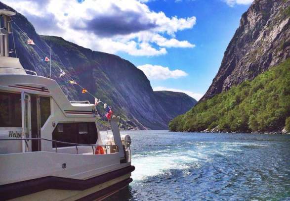 Fjordcruise med Helgøy Skyssbåt til Jøsenfjorden