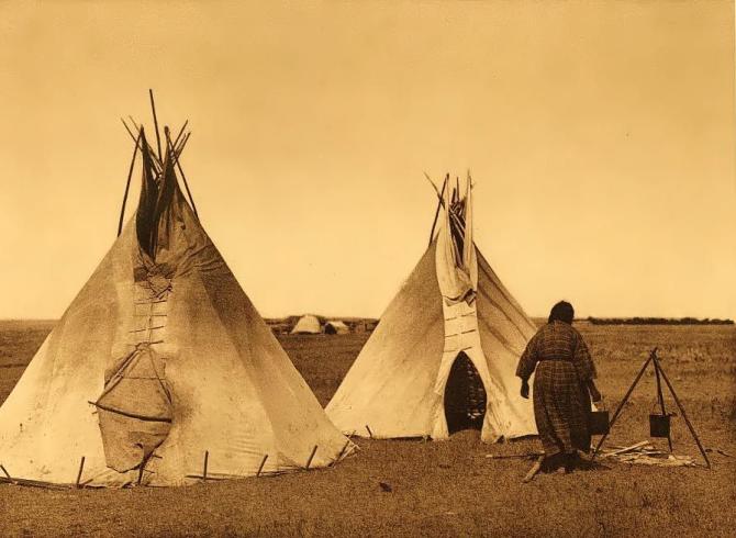 Home exhibit opens at Mid-America All-Indian Center