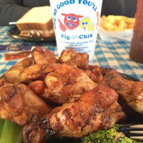 Pig N Chik Wings