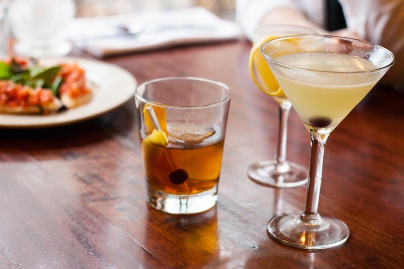 cocktails at uptown