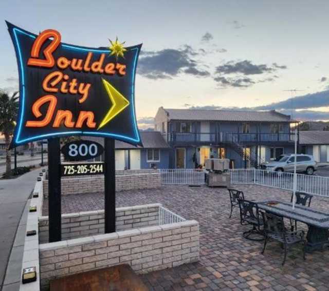 Boulder City Inn Exterior