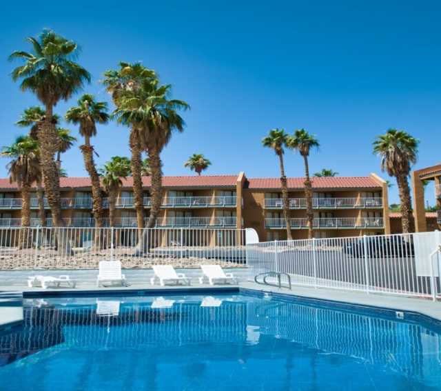 Lake Mead Inn Exterior