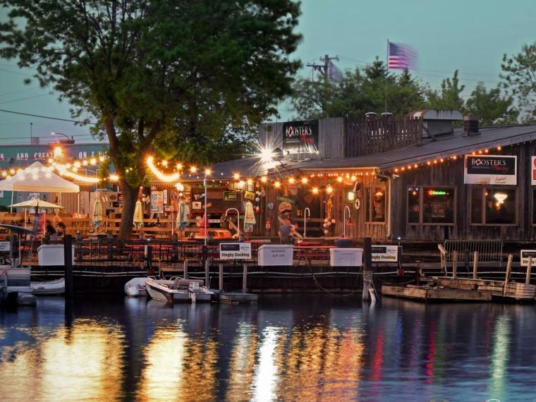 Racine County Outdoor Dining Guide The Dish Is Perfect For Dining On Go Providing Fast Service This Restaurant Offers A Variety Of Baked Goods Salads Sandwicheore
