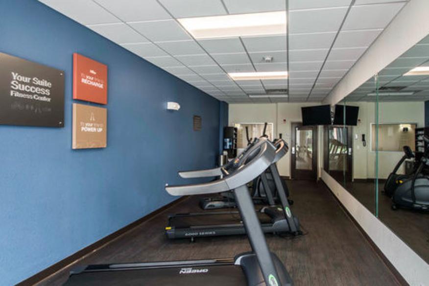 Comfort Suites Fort Lauderdale Airport South Cruise Port Dania
