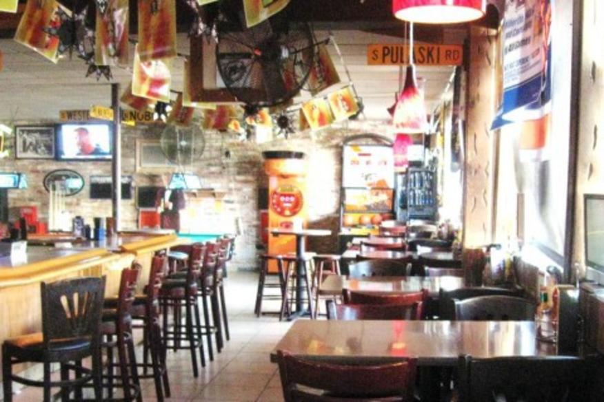 Capone S Flicker Lite Pizza Raw Bar Hollywood Fl 33019 1209
