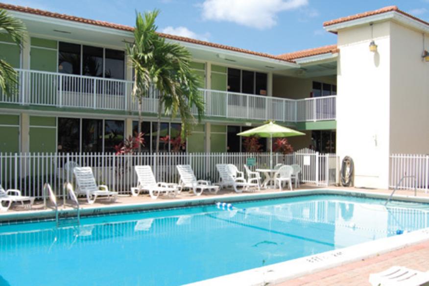 Quality Inn Suites Hollywood Boulevard Hollywood Fl 33019