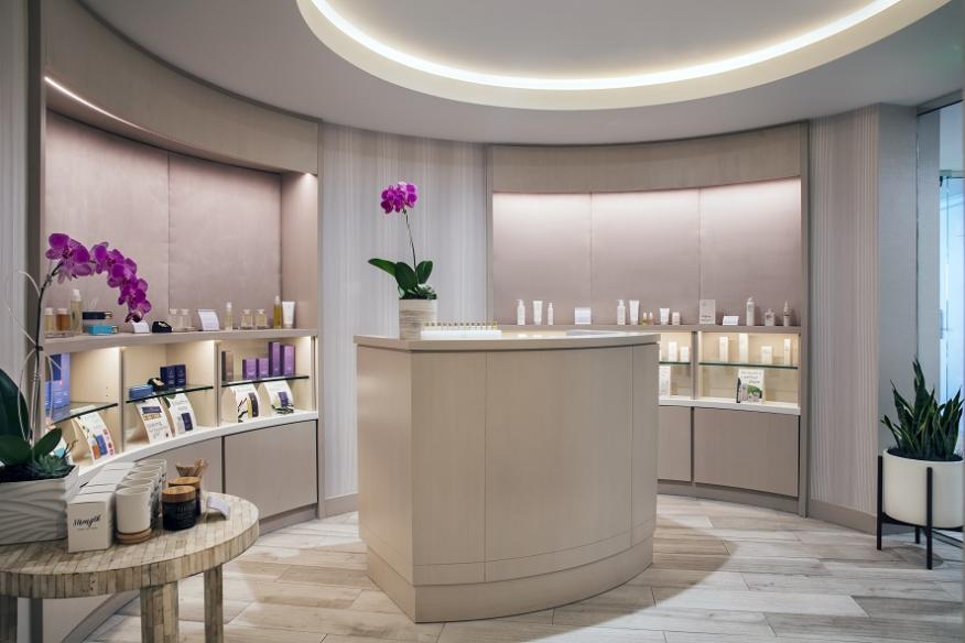 Welcome and Retail Space at CONRAD Spa
