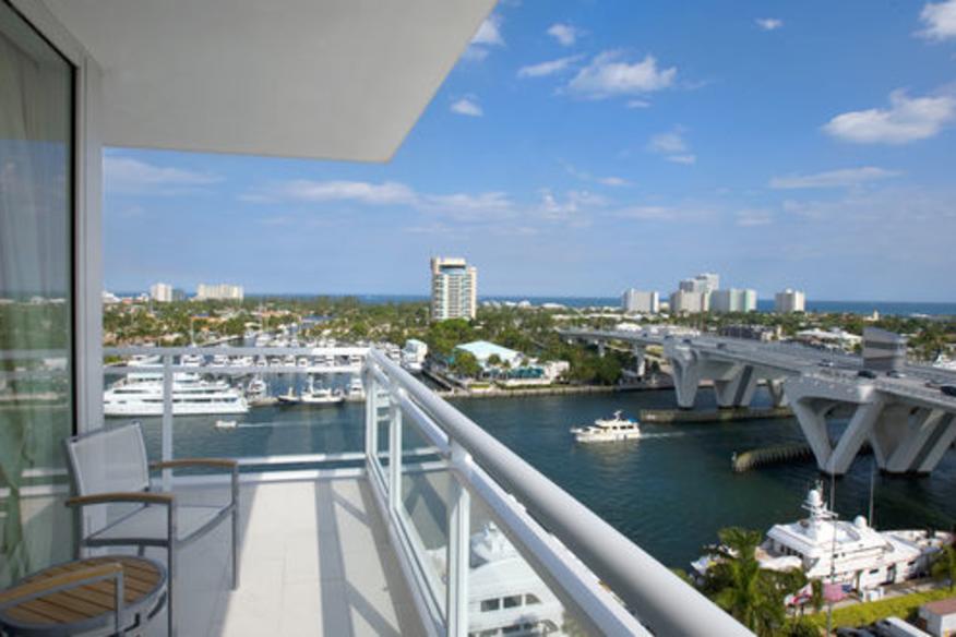 Completely surrounded by Intracostal Waterway views