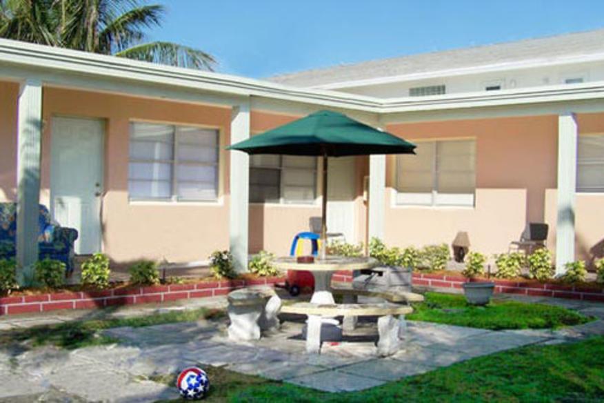 Dolphin Hollywood Hollywood Fl 33019