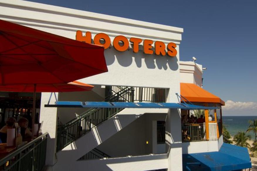 HOOTERS BEACH PLACE Fort Lauderdale, FL 33316