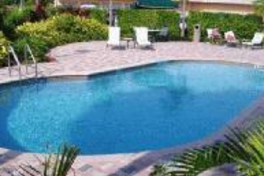 HOLLYWOOD BEACH GOLF RESORT | Hollywood, FL 33020