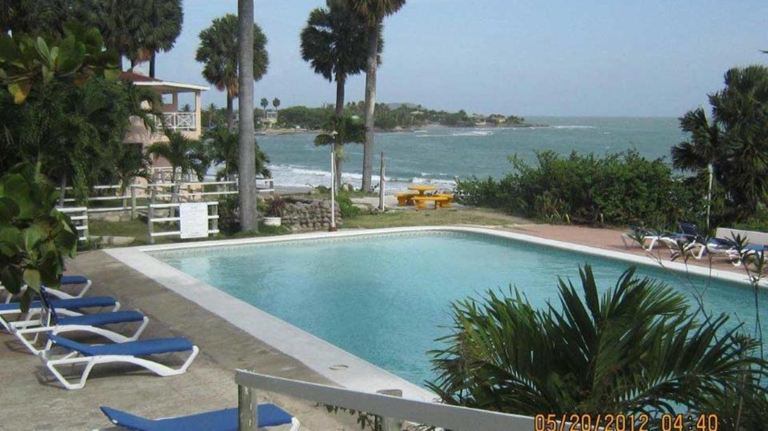 Treasure Beach Hotel