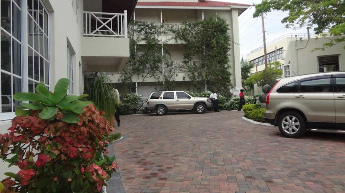 Altamont Court Hotel