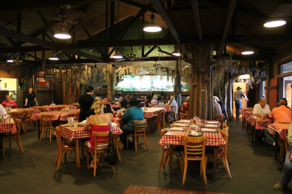 People dining at Prejean's Restaurant in Lafayette, LA