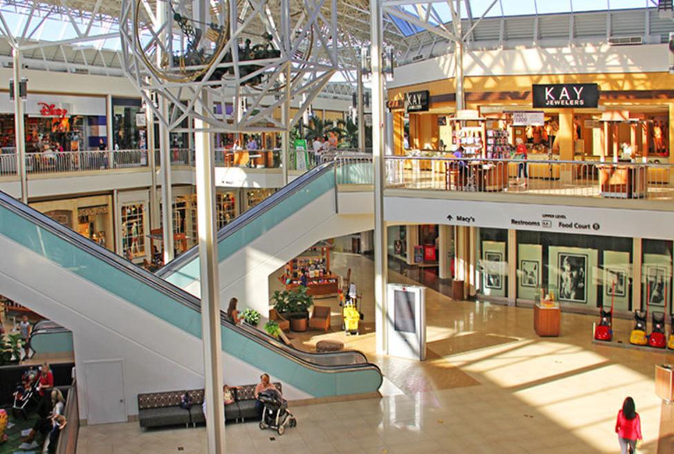 Hulen Mall