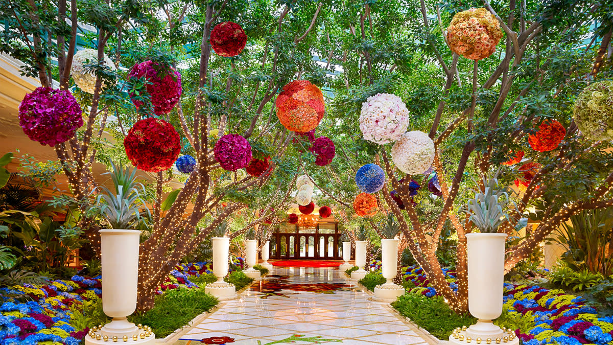 Hang Like You Re In Vegas Vegas Zoom Backgrounds