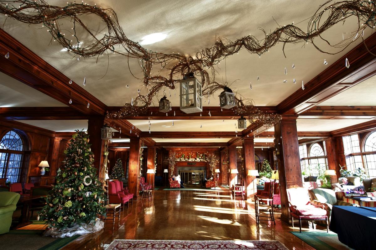 Holiday Decorations in the Poconos