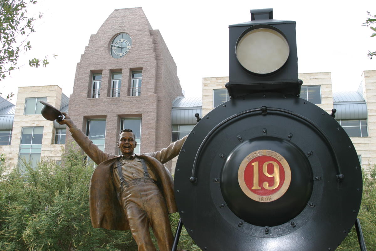 Discover Frisco, Texas Public Art Collection and Exhibitions