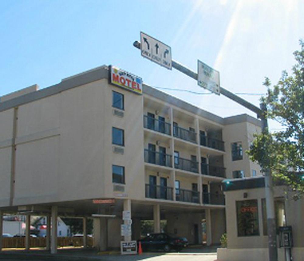 Sundial Inn
