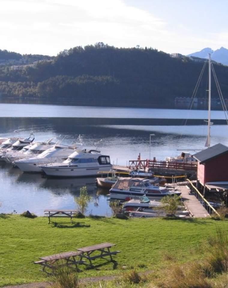 Hertz Car Rental Ålesund Car Rental Ålesund Norway