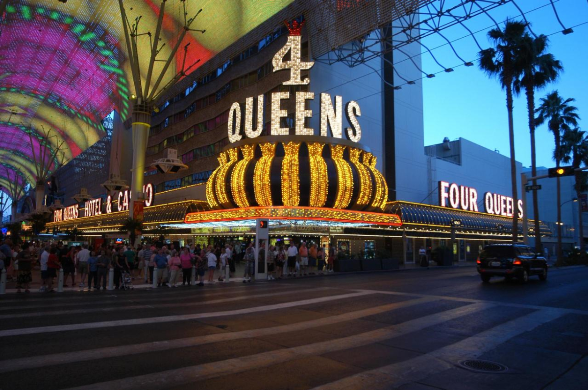 Four Queens Slot Machines