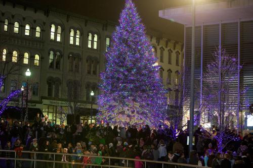 Annual Tree Lighting Ceremony, Downtown Grand Rapids