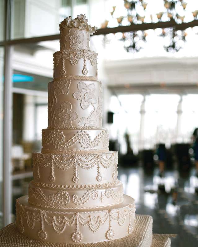 Wedding Cake at Carlo's Bakery