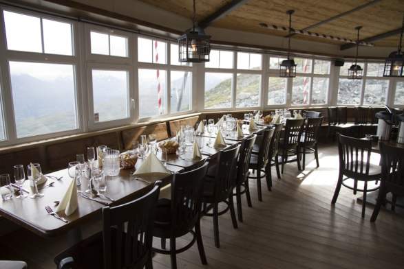 Pavilion Roalden Food On The Mountain