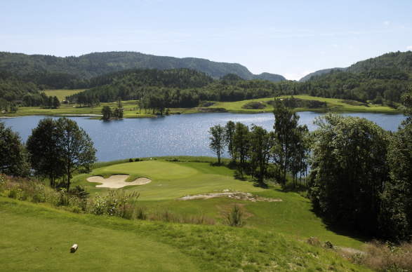 Romantik jogger initial Bjaavann Golfclub | Golfing | Kristiansand S | Norway