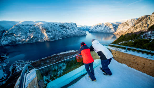 stegastein utsiktspunkt sightseeing aurland norway