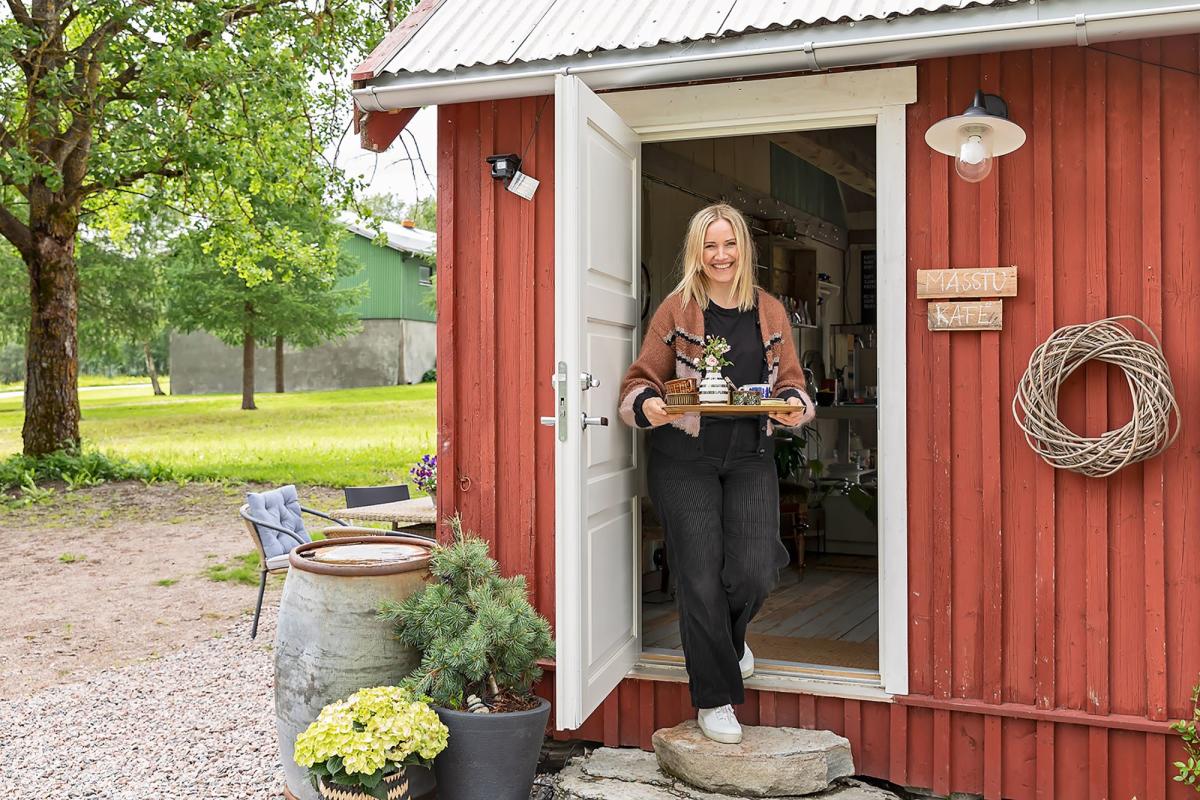 Staven Gård  Farm Holidays   Norway
