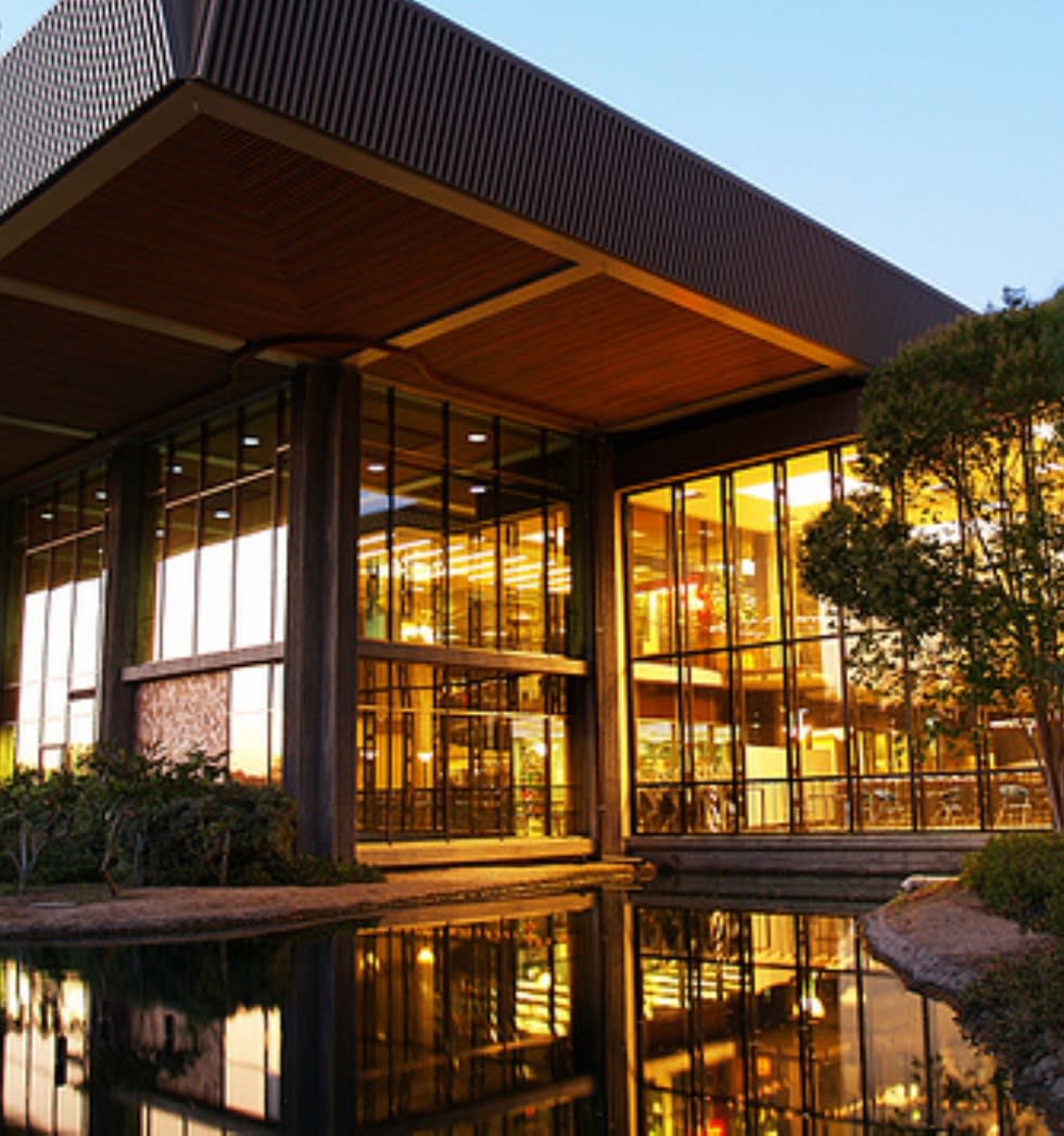 Huntington Beach Central Library & Cultural Center