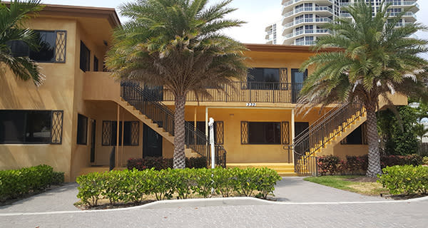 The Coral Reef Hollywood Fl 33019 4603