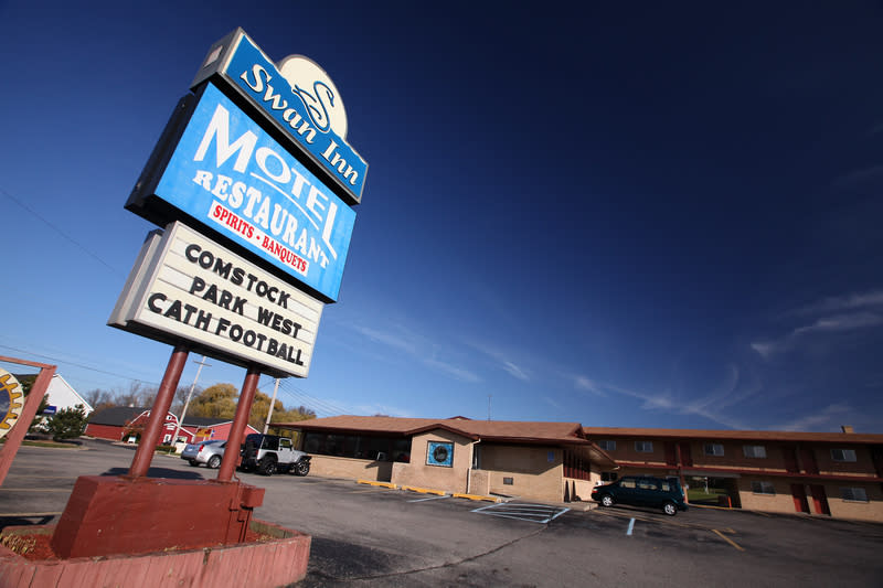 Swan Inn Motel & Restaurant Venue in Comstock Park, MI